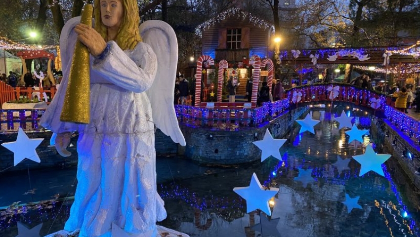 DRAMA NOEL BABA KÖYÜ´NE ROMANTİK YOLCULUK